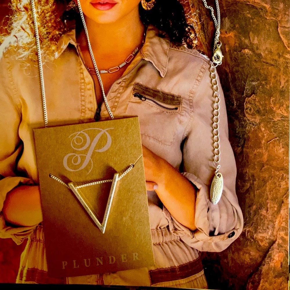 Roe neckpiece